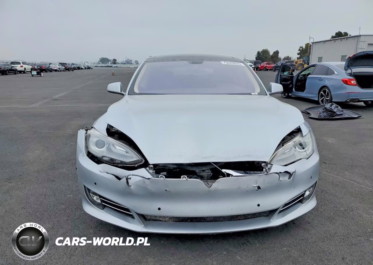 2014 Tesla Model S VIN:5YJSA1S17EFP33222 - 5