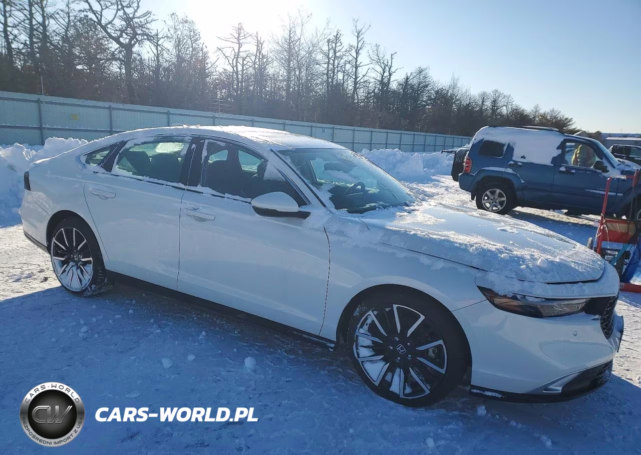 2023 Honda Accord Touring Hybrid VIN:1HGCY2F80PA021984 - 4