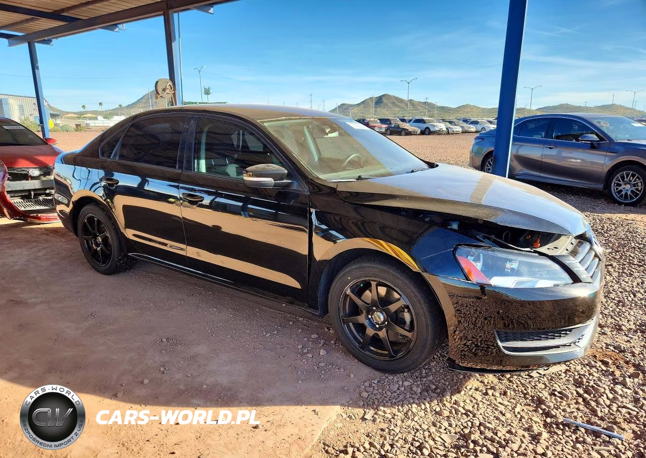 2013 Volkswagen Passat S VIN:1VWAP7A39DC082474 - 4