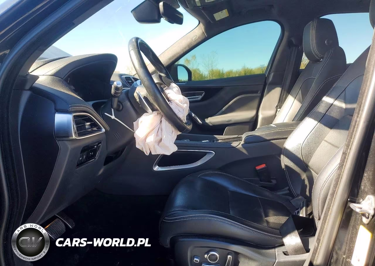 2019 Jaguar F-Pace S VIN:SADCM2FV8KA358237 - 7