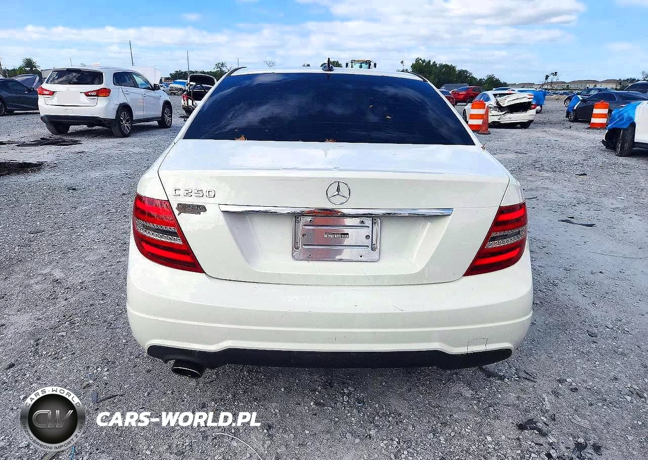 2012 Mercedes-Benz C 250 VIN:WDDGF4HB5CA605159 - 6