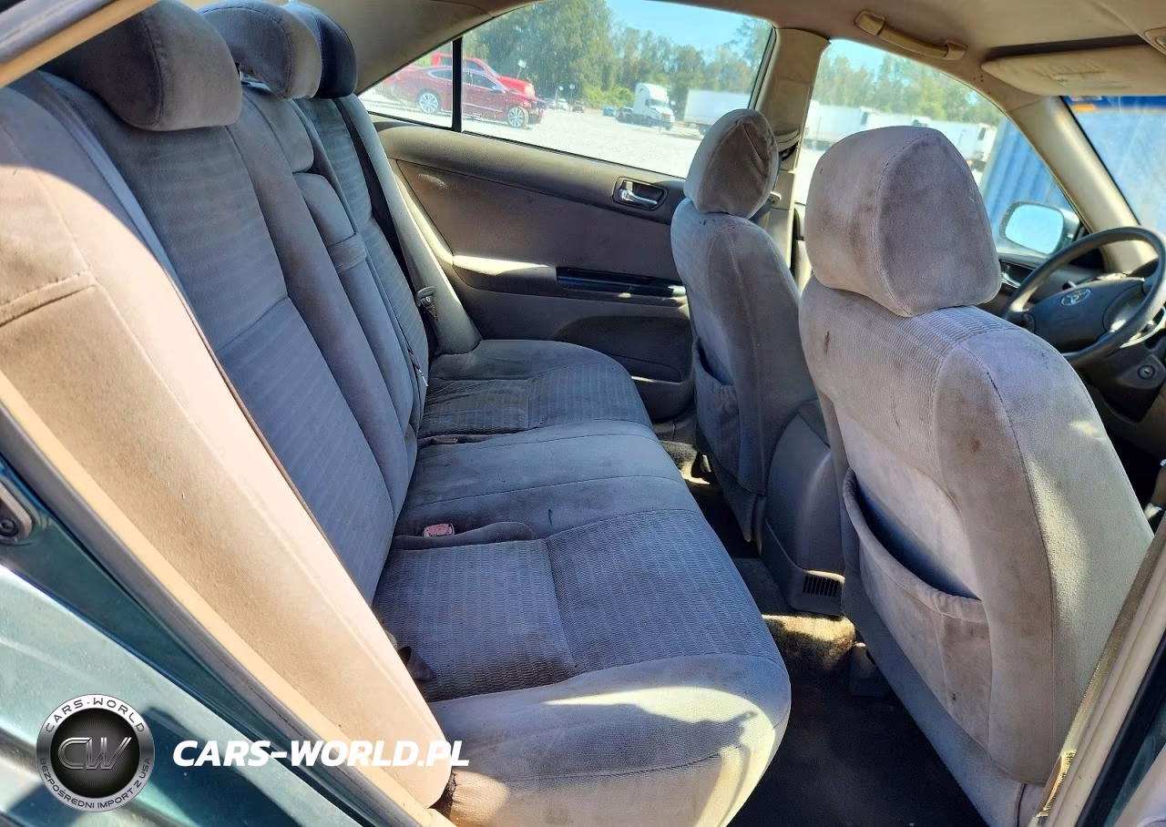 2005 Toyota Camry Le VIN:4T1BE32K25U404102 - 10