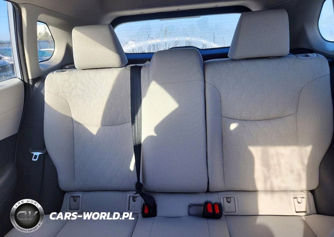 2026 Toyota Corolla Cross L VIN:7MUAAAAGXTV174393 - 10