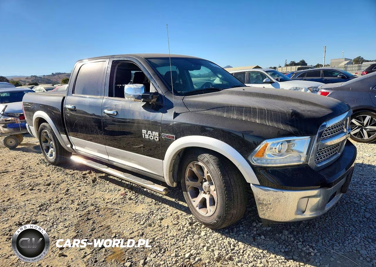 2014 Ram 1500 Laramie VIN:1C6RR6NM8ES382454 - 4