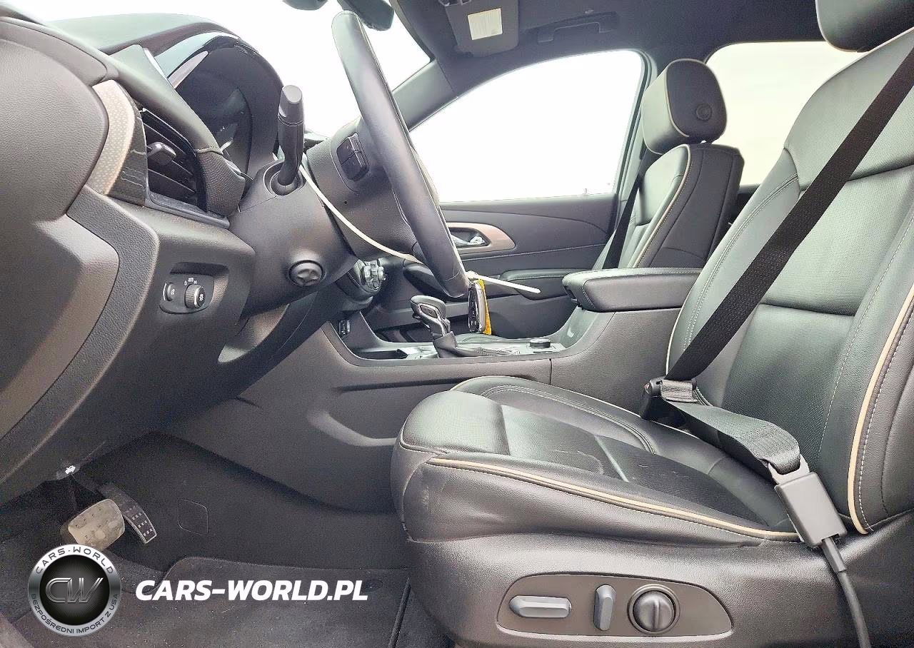 2023 Chevrolet Traverse Premier VIN:1GNEVKKW1PJ145385 - 7