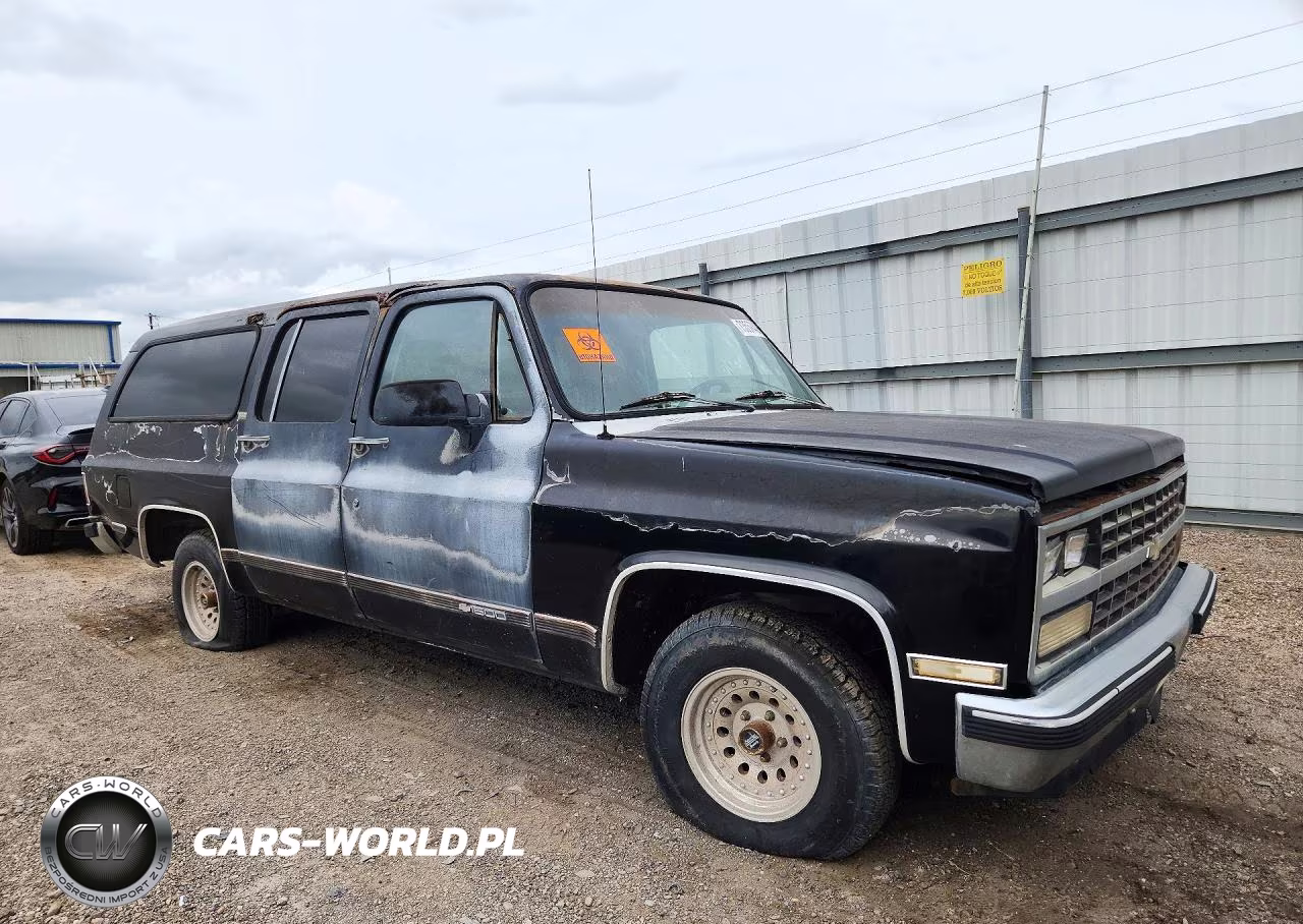1990 Chevrolet Suburban R1500 VIN:1GNER16K8LF181044 - 4