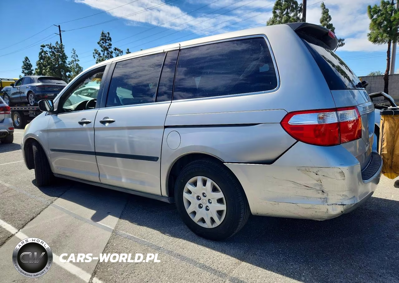 2005 Honda Odyssey Lx VIN:5FNRL38235B074205 - 2