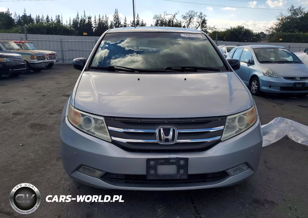 2012 Honda Odyssey Touring VIN:5FNRL5H90CB128324 - 5