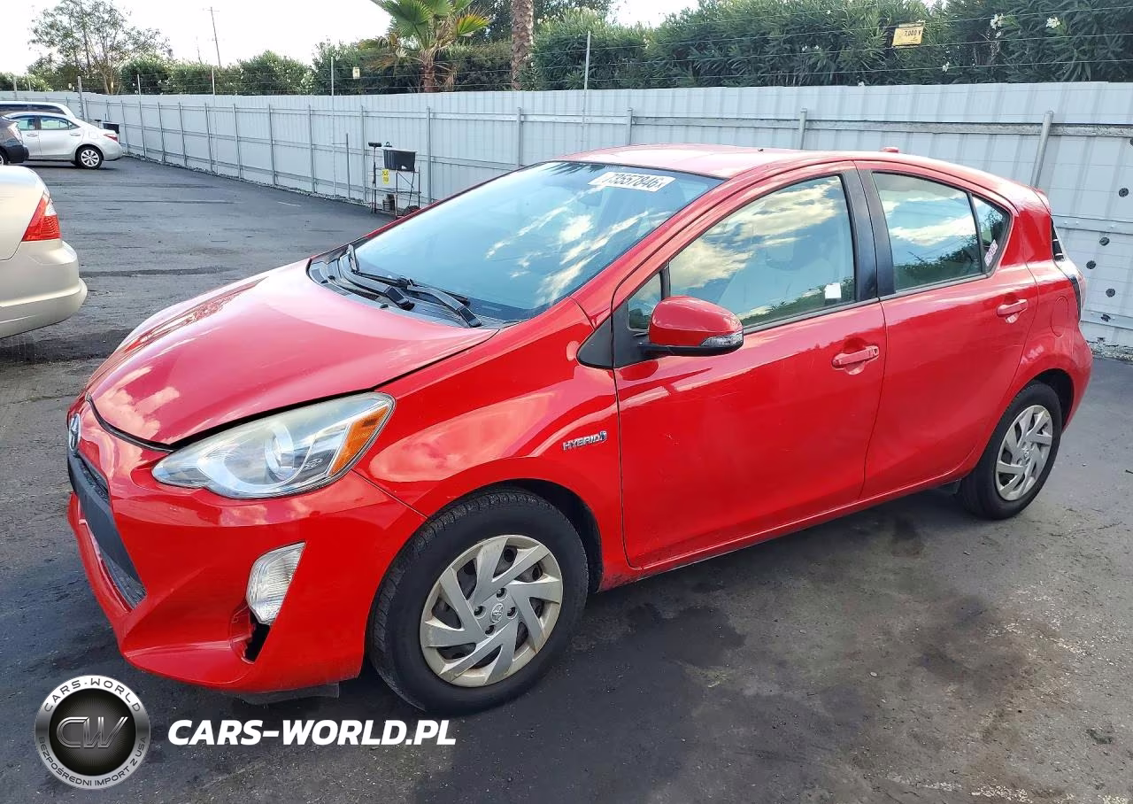 2015 Toyota Prius C One