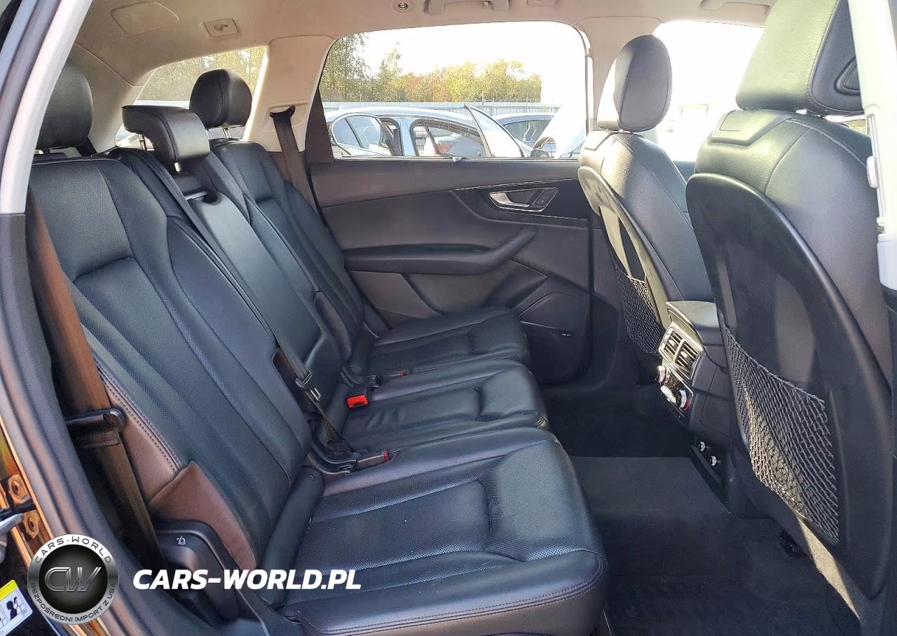 2019 Audi Q7 Prestige VIN:WA1VAAF75KD013975 - 11