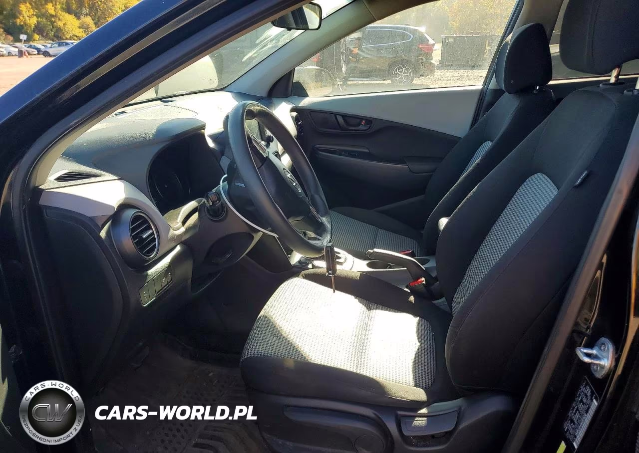 2020 Hyundai Kona Se VIN:KM8K12AA8LU578235 - 7