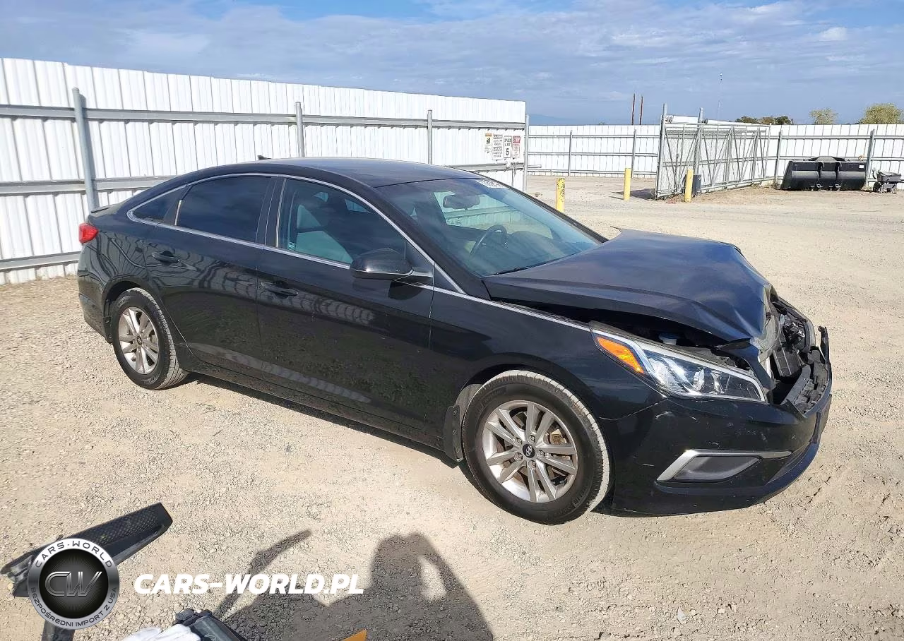 2016 Hyundai Sonata Se VIN:5NPE24AF1GH405081 - 4