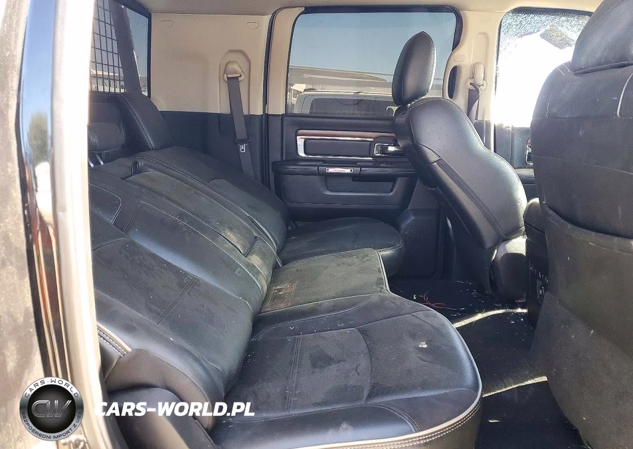 2018 Dodge Ram 3500 L - Trucks VIN:3C63R3ML0JG384956 - 11