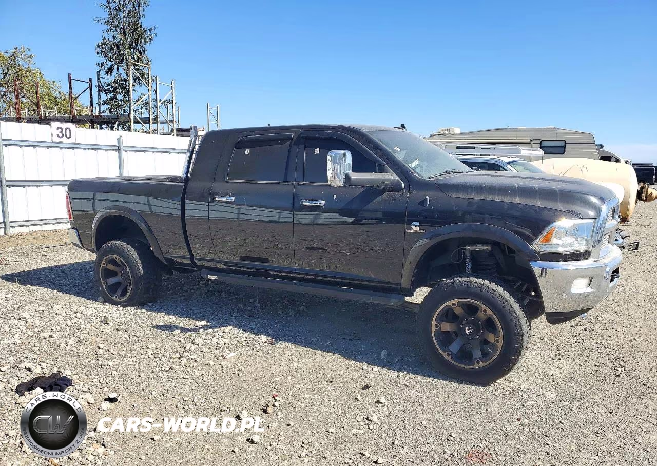 2018 Dodge Ram 3500 L - Trucks VIN:3C63R3ML0JG384956 - 4