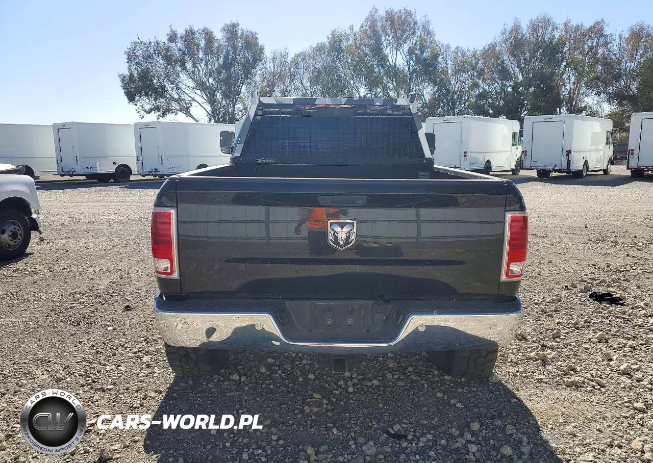 2018 Dodge Ram 3500 L - Trucks VIN:3C63R3ML0JG384956 - 6