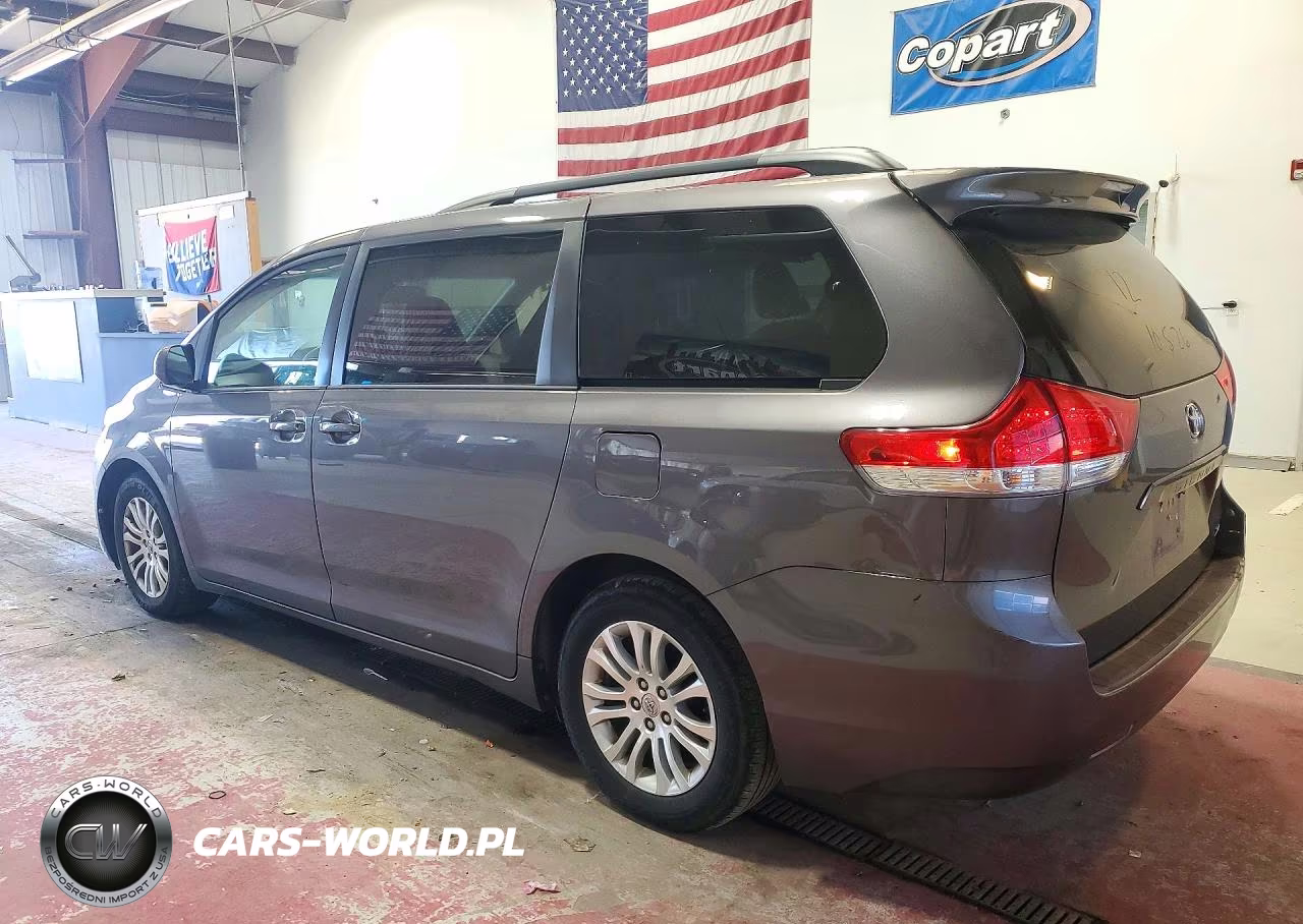 2014 Toyota Sienna Xle 8-Passenger VIN:5TDYK3DC6ES493318 - 2