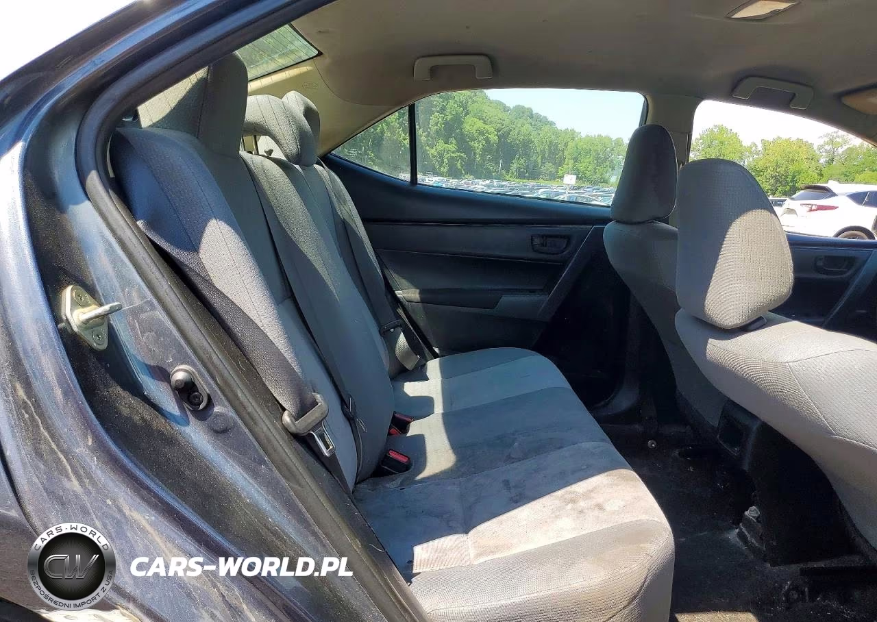 2018 Toyota Corolla L VIN:2T1BURHE0JC963814 - 10