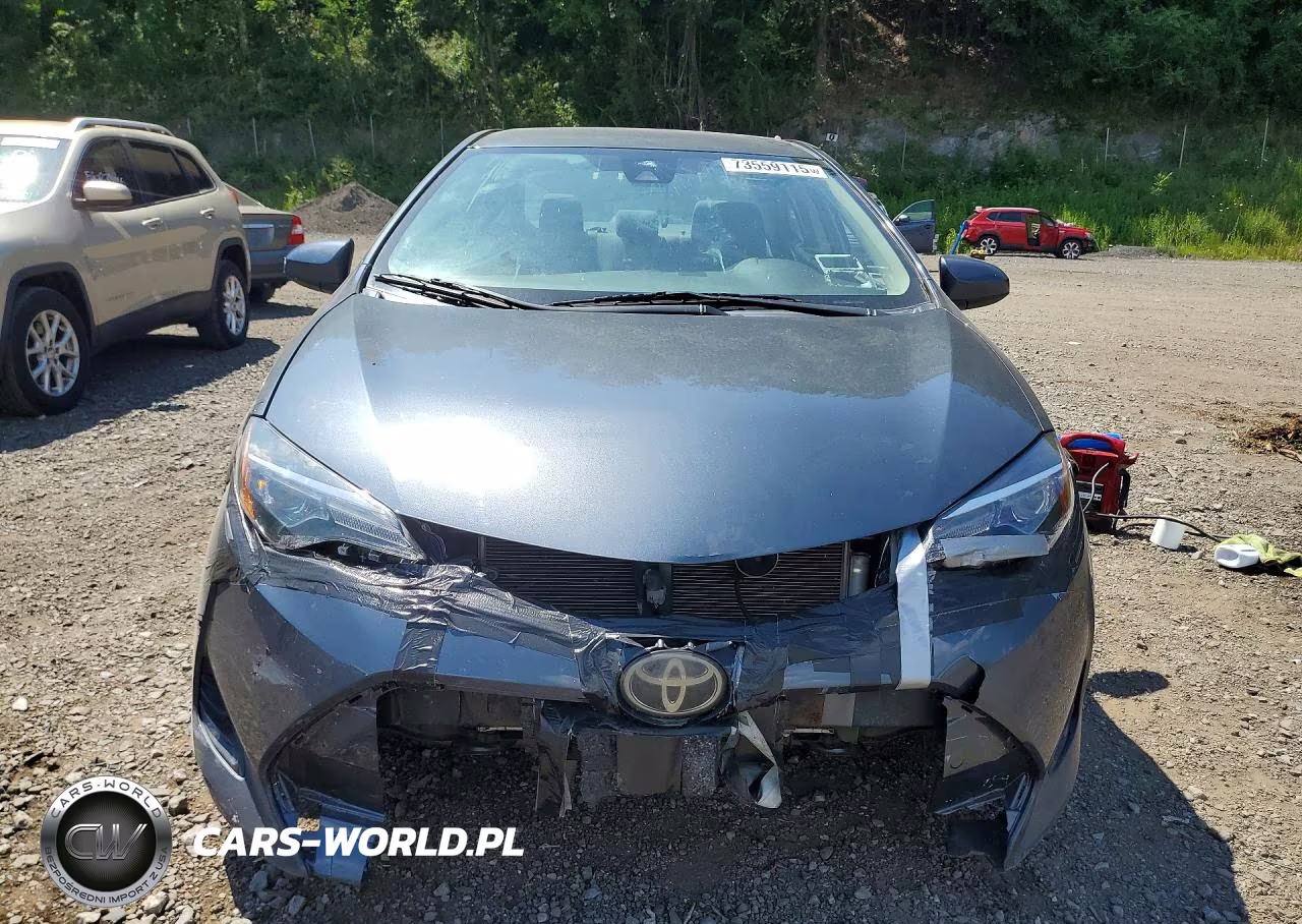 2018 Toyota Corolla L VIN:2T1BURHE0JC963814 - 5