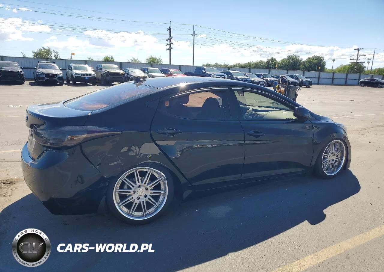 2013 Hyundai Elantra Gls VIN:5NPDH4AE5DH393658 - 3