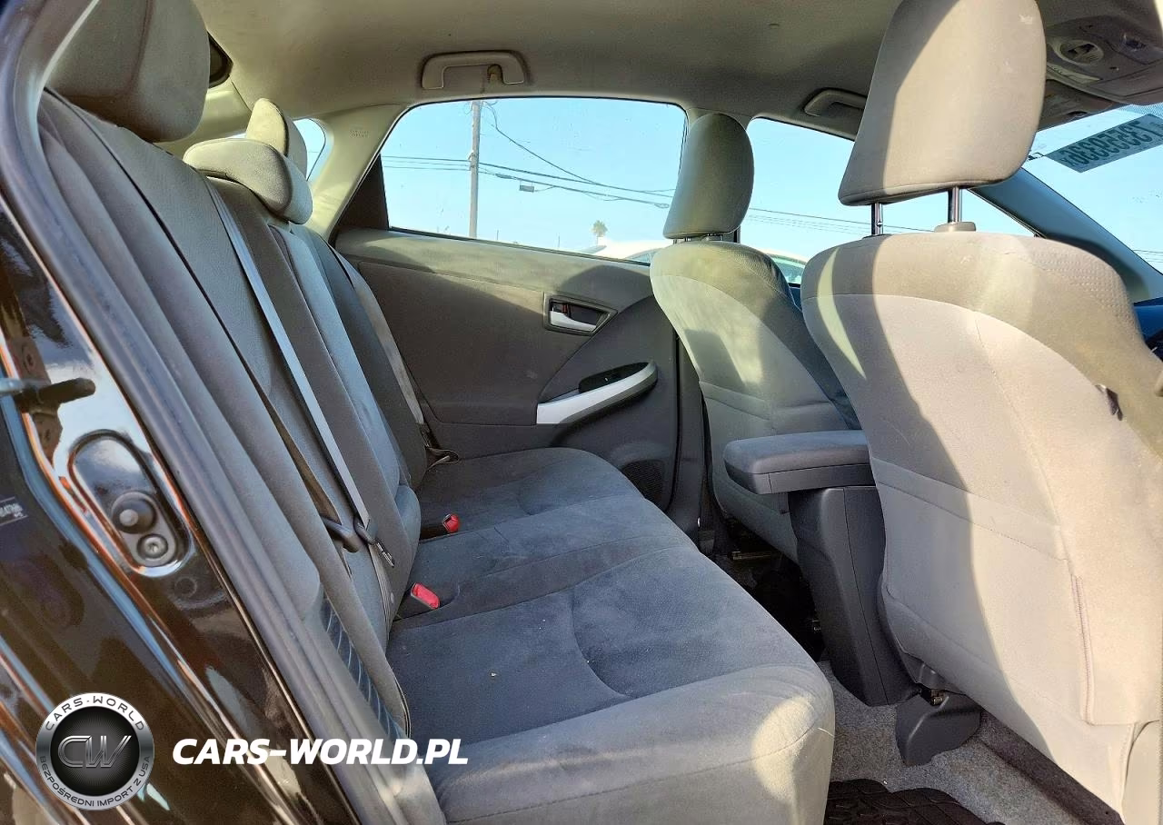 2011 Toyota Prius Two VIN:JTDKN3DU1B1477686 - 10