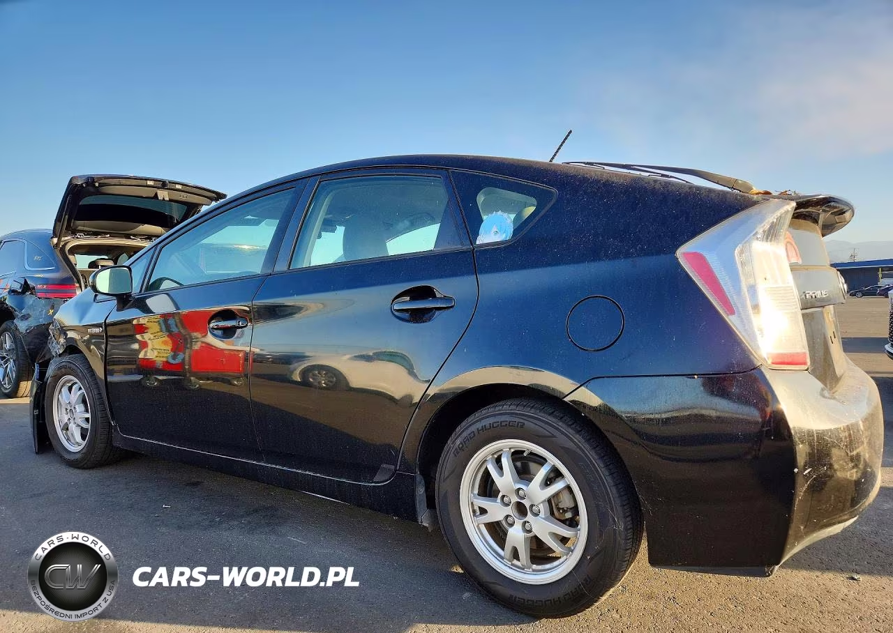 2011 Toyota Prius Two VIN:JTDKN3DU1B1477686 - 2
