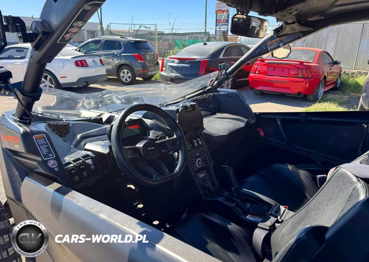 2023 Can-Am Maverick X3 Utility Vehicle VIN:3JBVKAV2XPE000396 - 11