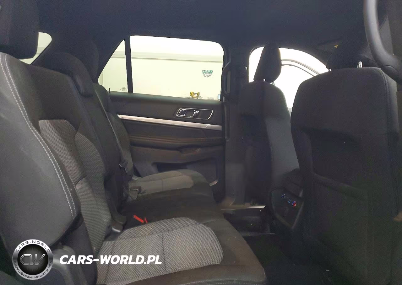 2019 Ford Explorer Xlt VIN:1FM5K8D82KGA92295 - 11
