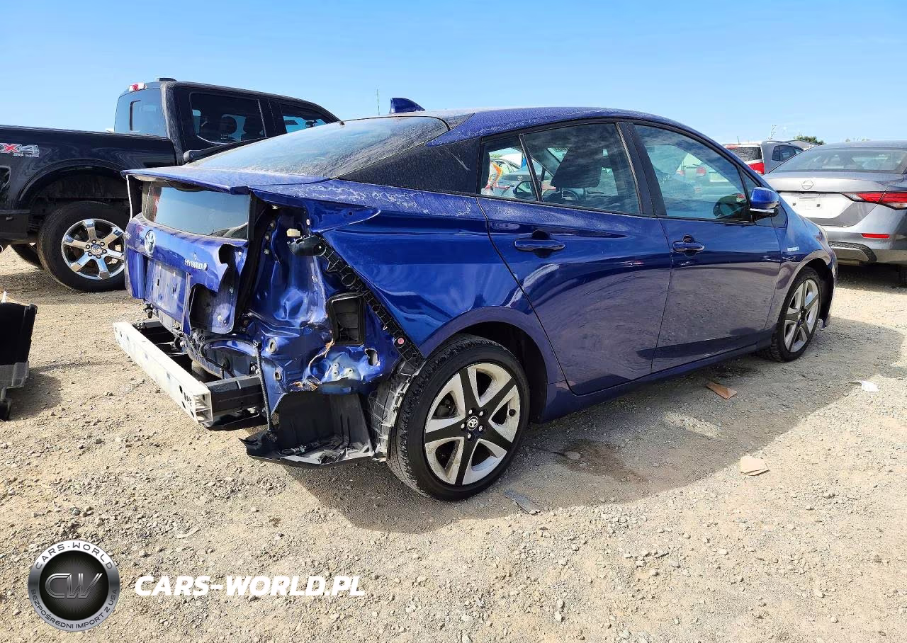 2016 Toyota Prius Four Touring VIN:JTDKARFU1G3519197 - 3