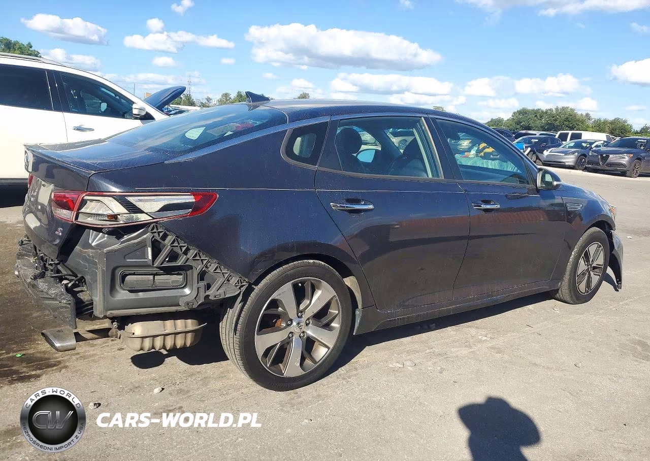 2020 Kia Optima S VIN:5XXGT4L35LG450832 - 3
