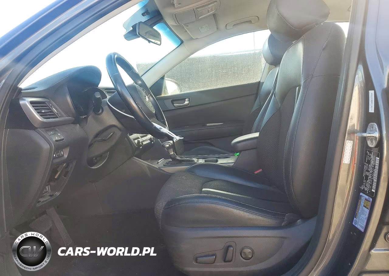 2020 Kia Optima S VIN:5XXGT4L35LG450832 - 7