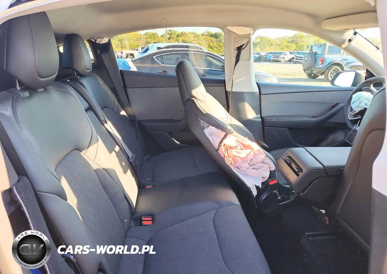 2026 Tesla Model Y VIN:7SAYGDEDXTA591946 - 10