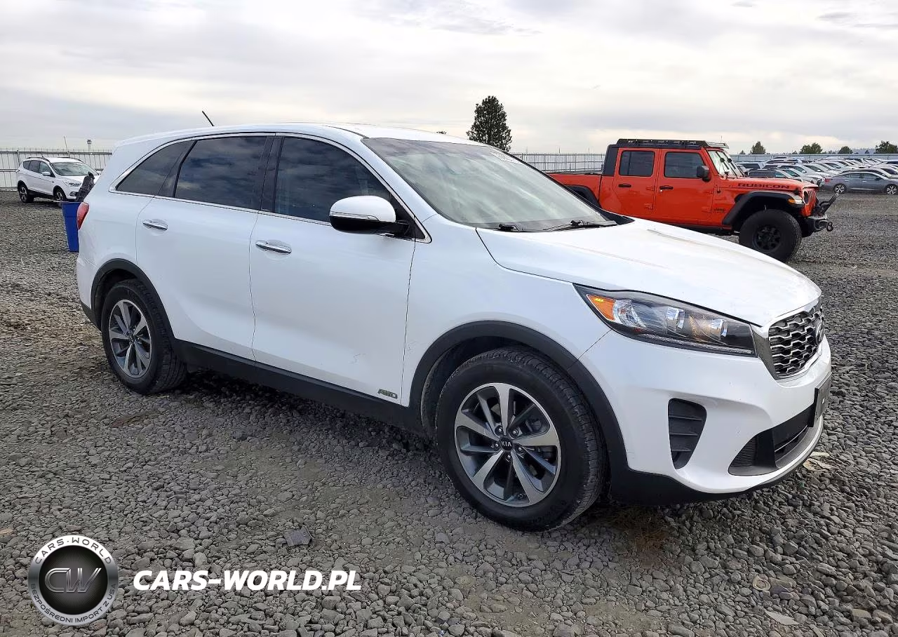 2020 Kia Sorento S VIN:5XYPGDA56LG612553 - 4