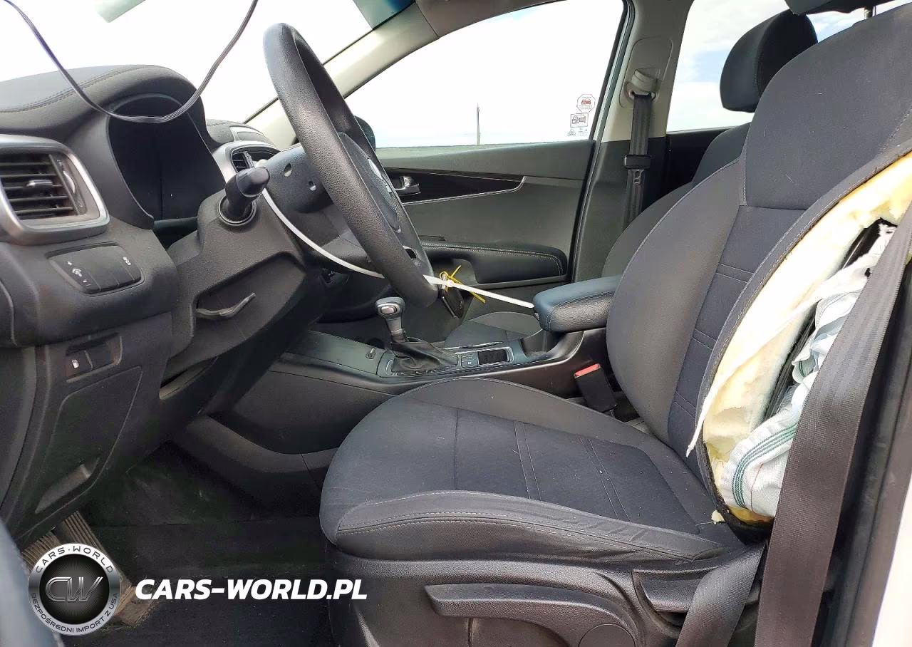2020 Kia Sorento S VIN:5XYPGDA56LG612553 - 7