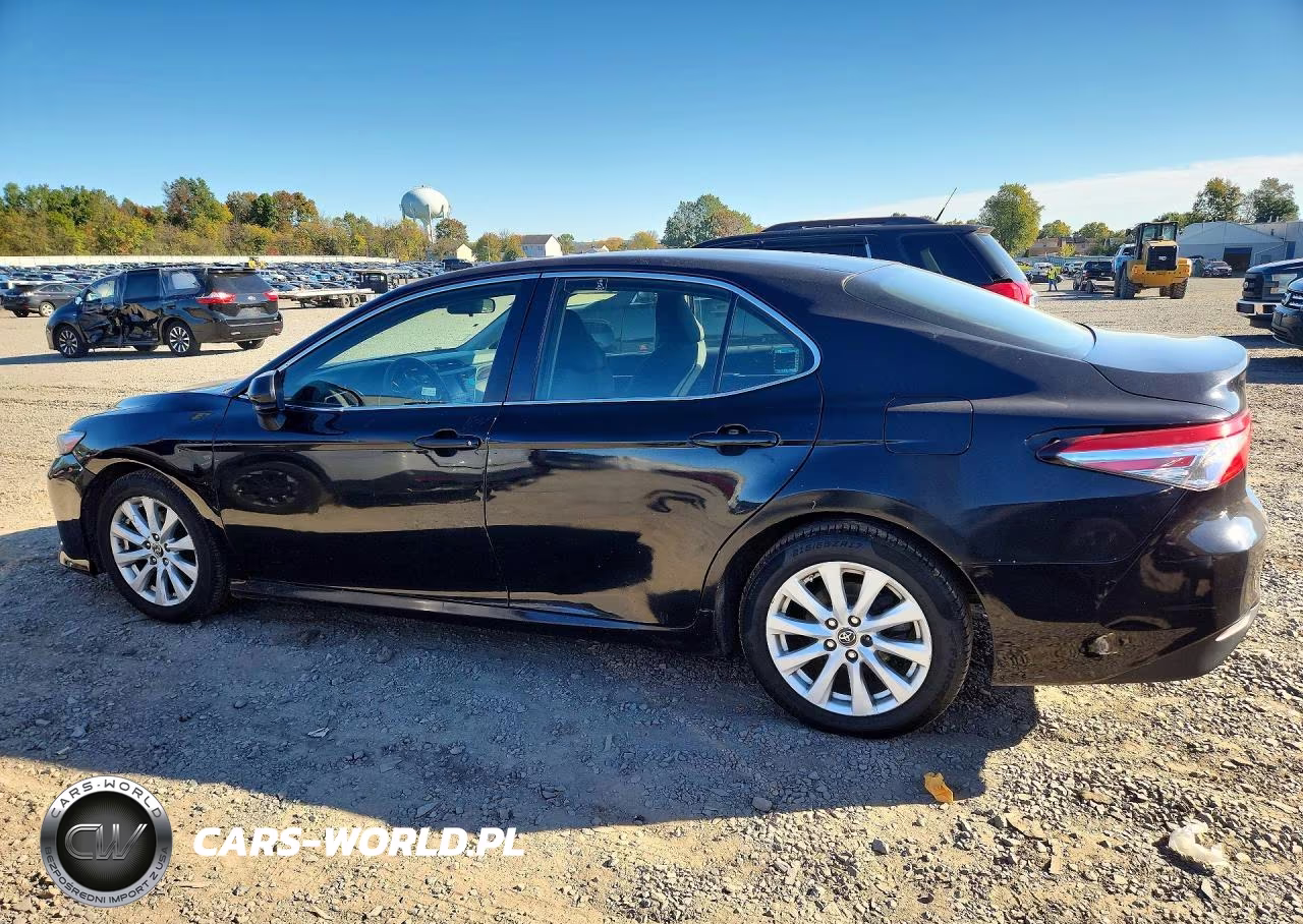 2018 Toyota Camry Le VIN:JTNB11HK1J3020528 - 2