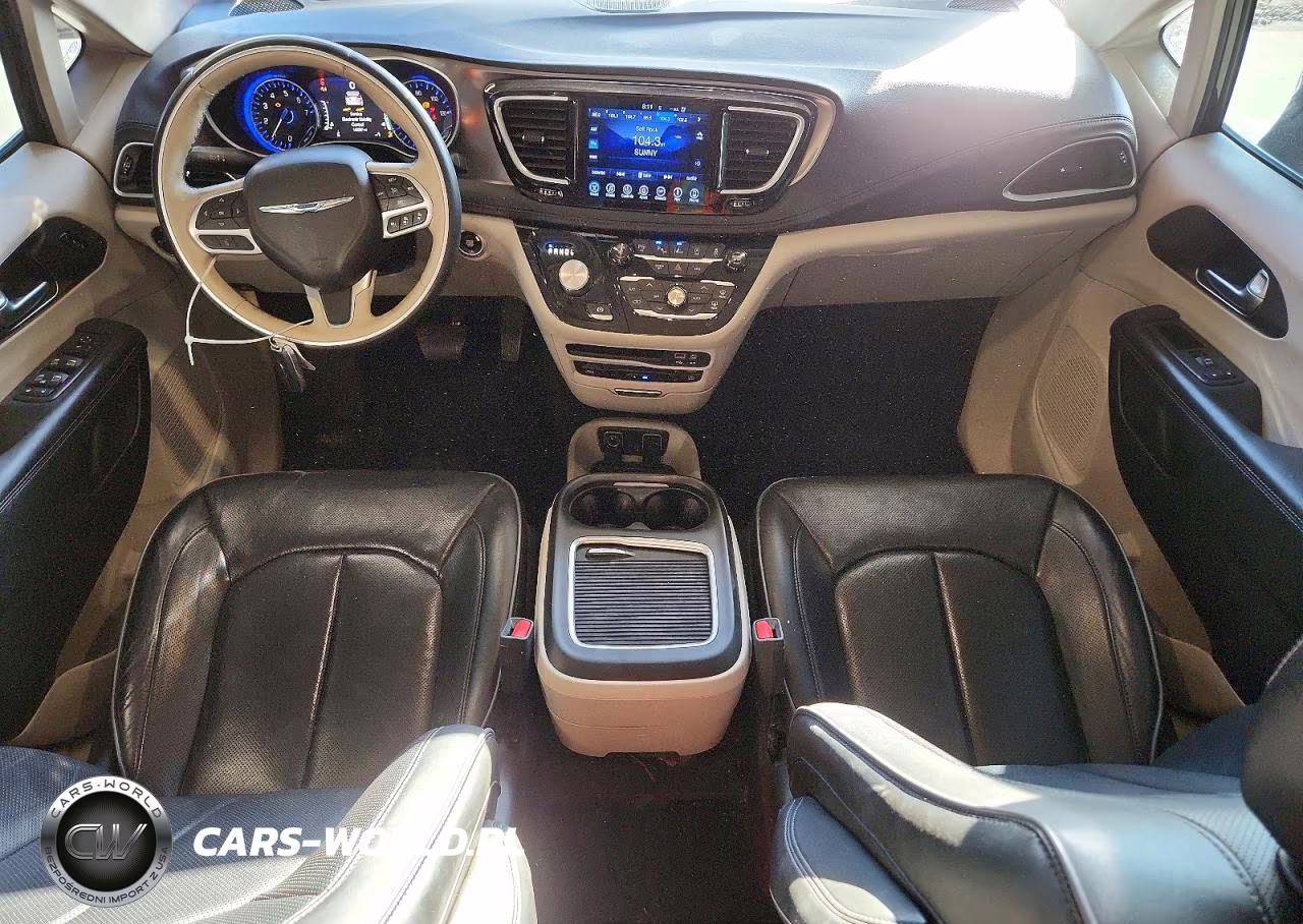 2017 Chrysler Pacifica Limited VIN:2C4RC1GG2HR729996 - 8