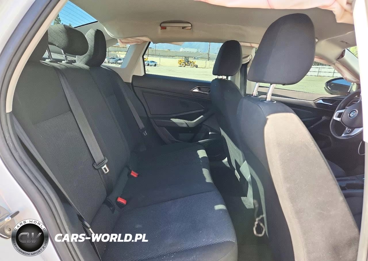 2019 Volkswagen Jetta S VIN:3VWC57BU3KM223170 - 10