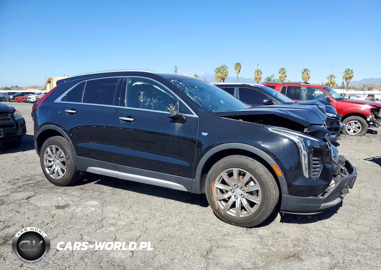 2019 Cadillac Xt4 Premium Luxury VIN:1GYFZCR41KF155206 - 4