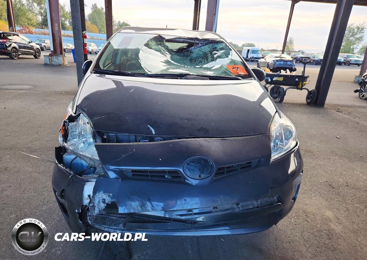 2015 Toyota Prius Two VIN:JTDKN3DU0F1959300 - 5
