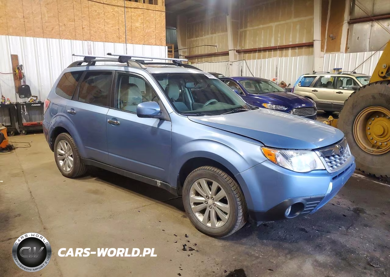2012 Subaru Forester 2.5X Premium VIN:JF2SHADC5CH426012 - 4