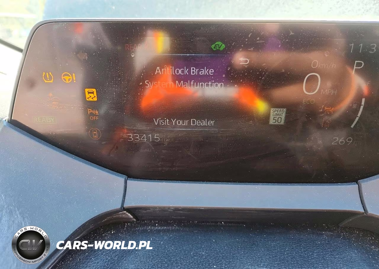 2025 Toyota Prius Le VIN:JTDACAAU0S3054001 - 9
