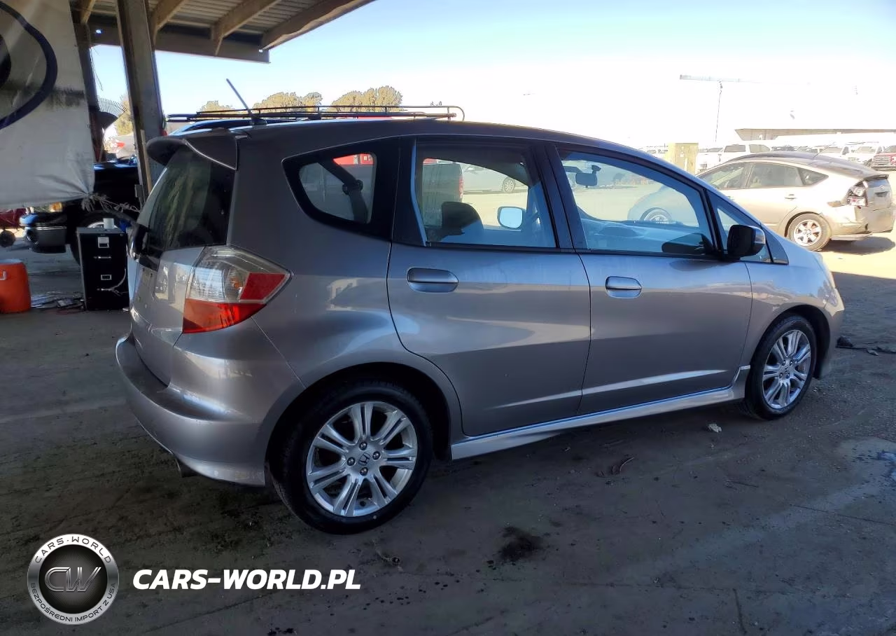 2009 Honda Fit Sport VIN:JHMGE88429S065471 - 3