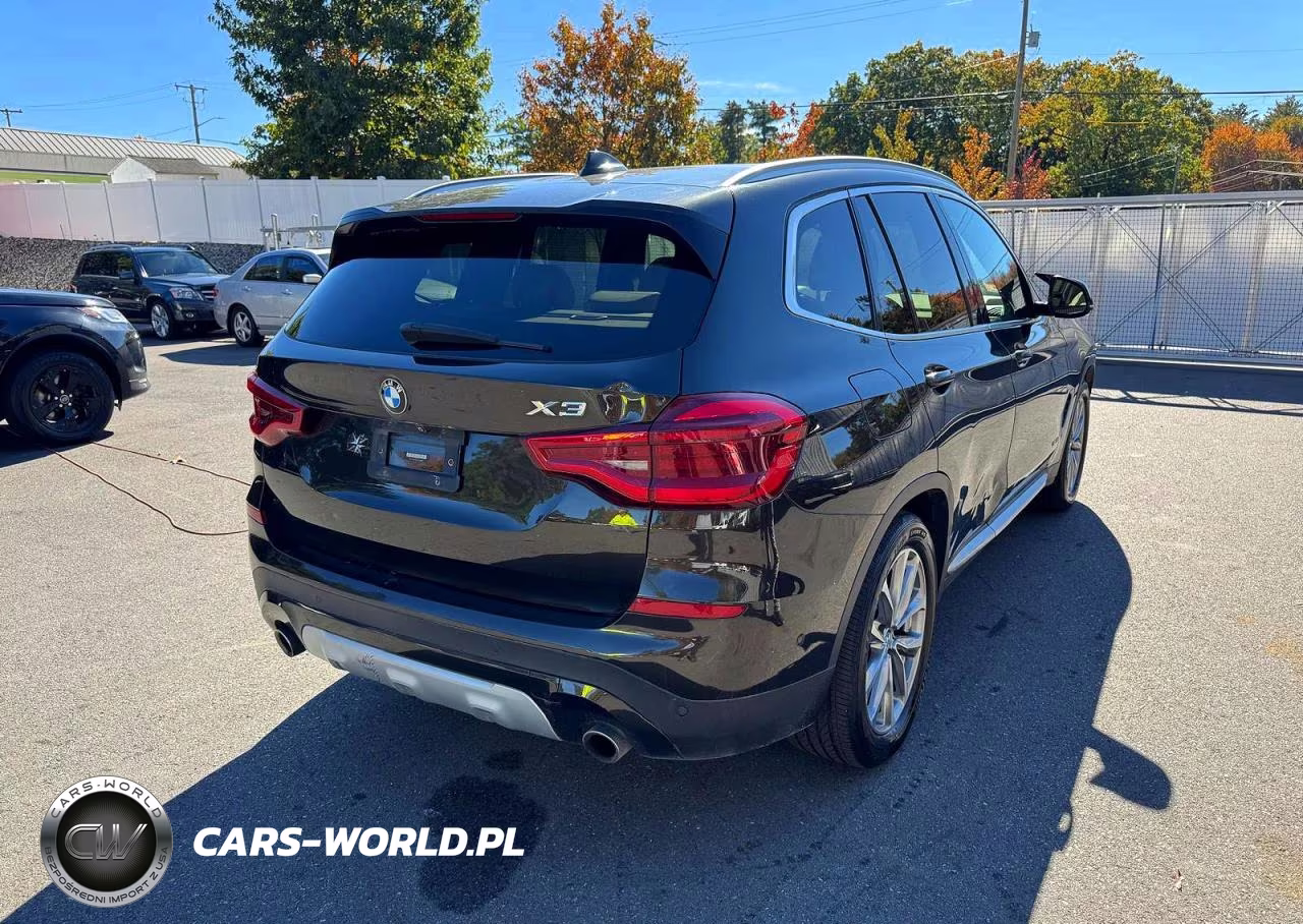 2018 BMW X3 xDrive30I VIN:5UXTR9C56JLA13805 - 3