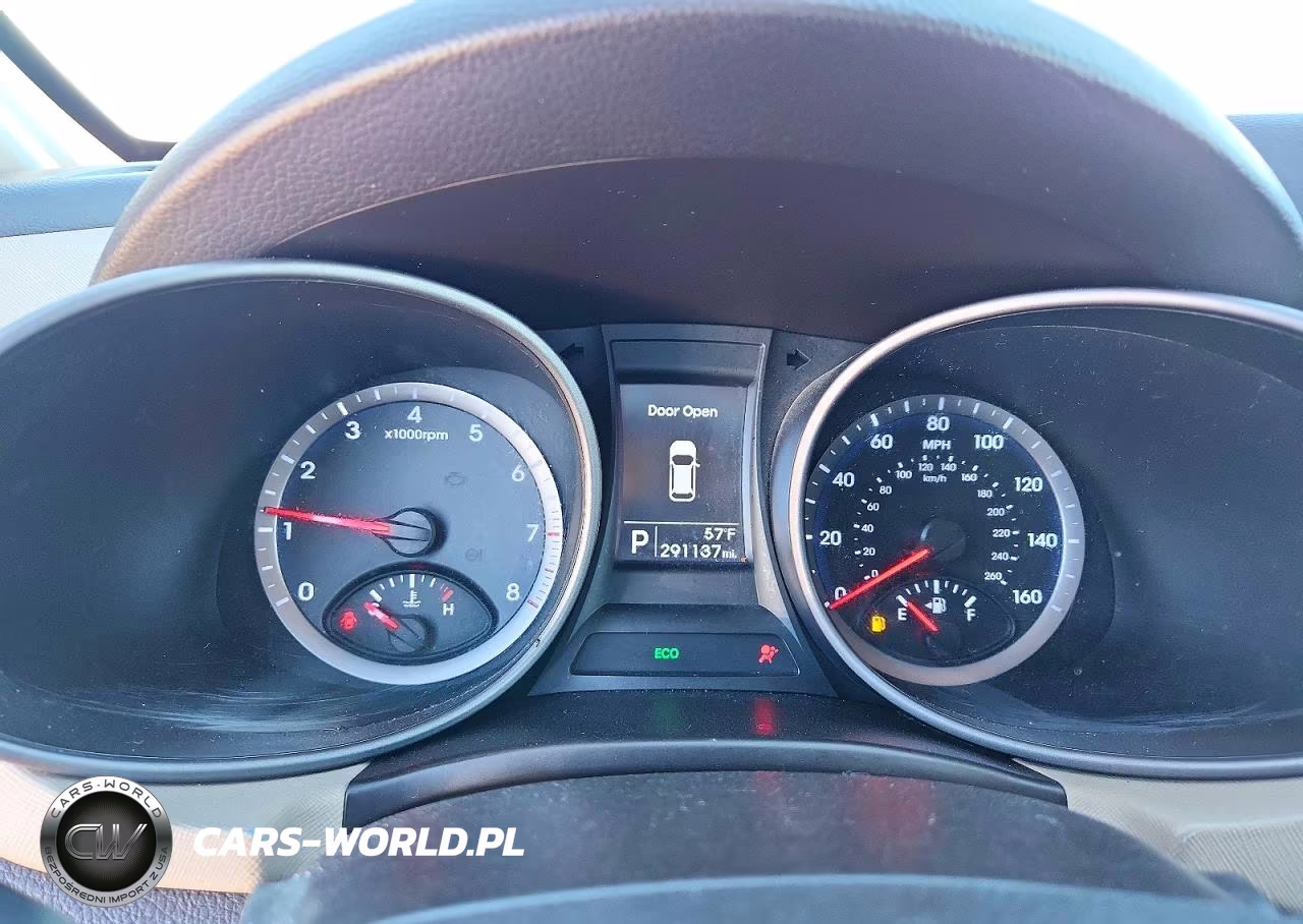 2015 Hyundai Santa Fe Sport 2.4L VIN:5XYZTDLB6FG250784 - 9