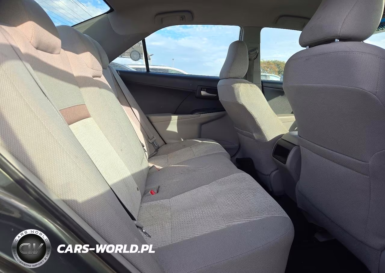 2014 Toyota Camry Le VIN:4T4BF1FK9ER339105 - 10