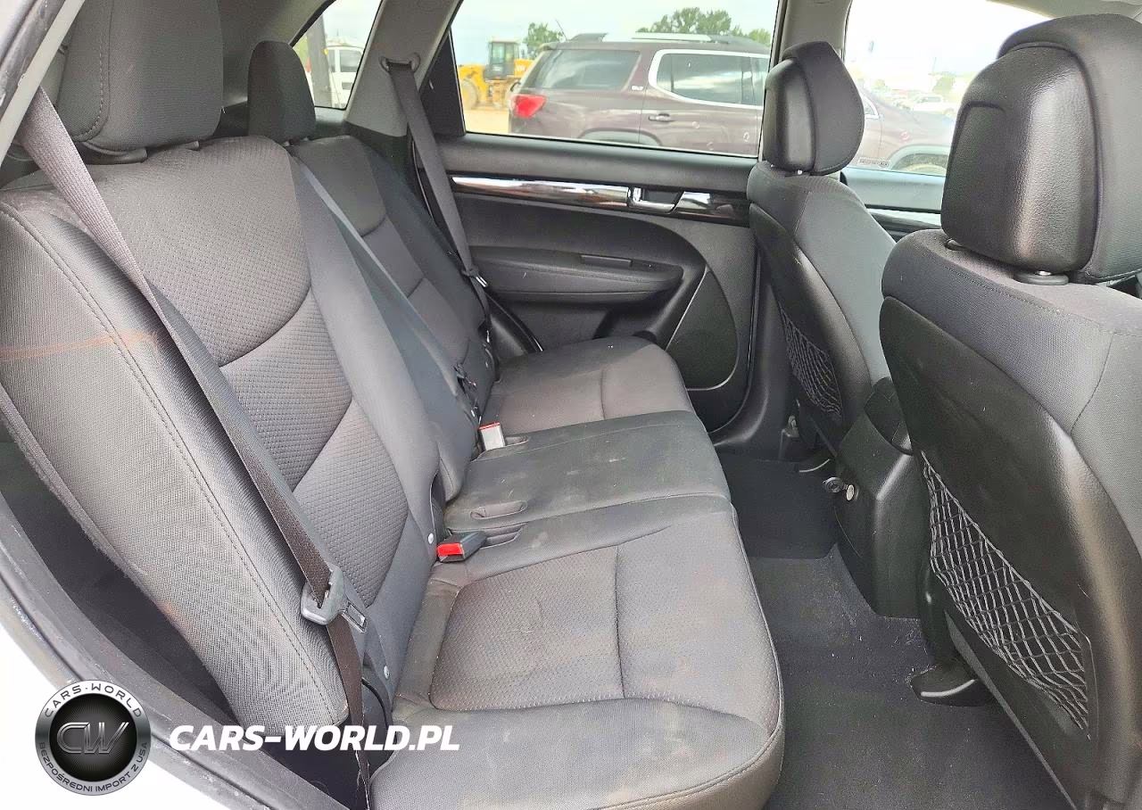 2011 Kia Sorento Lx VIN:5XYKT4A15BG162928 - 11