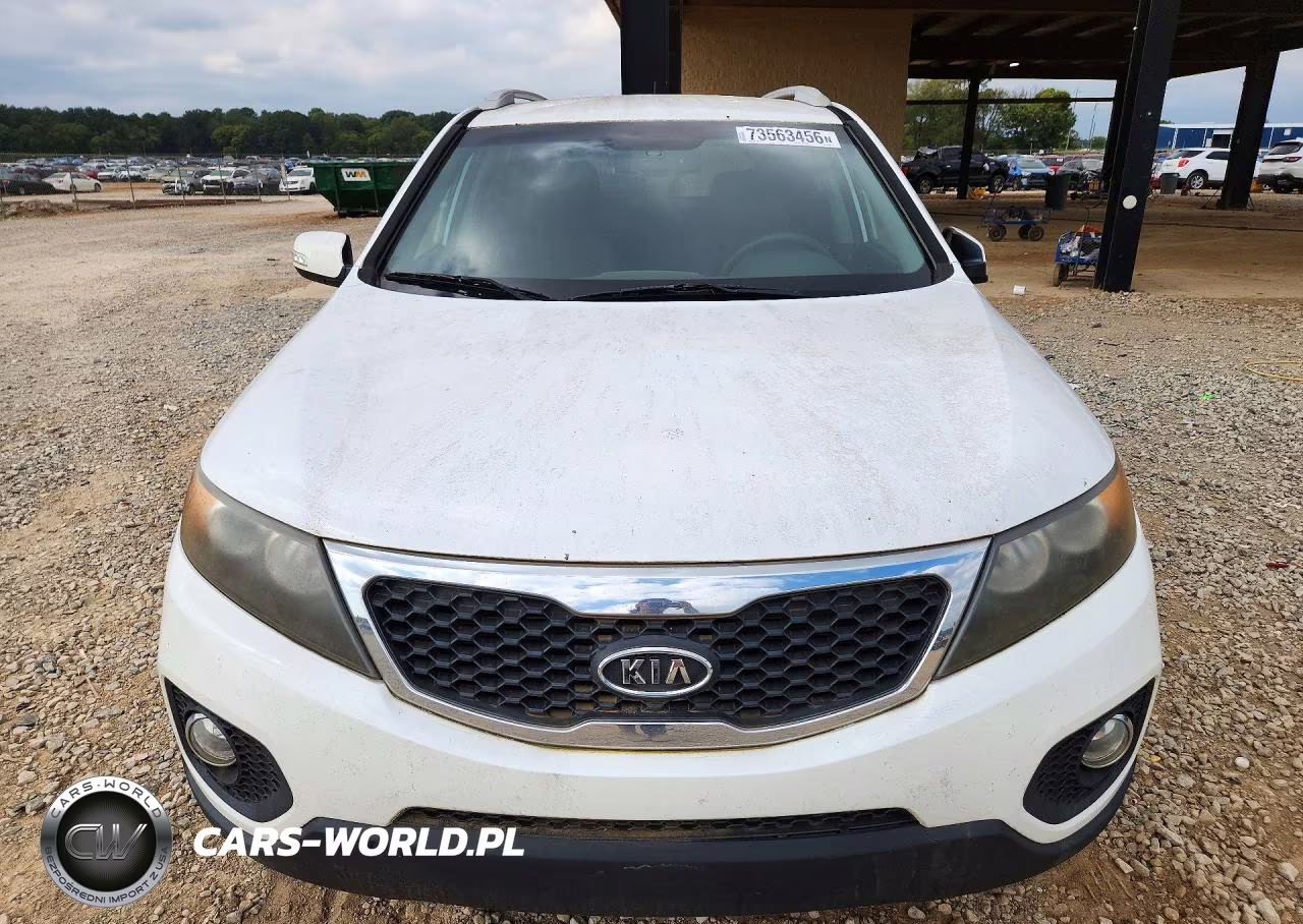 2011 Kia Sorento Lx VIN:5XYKT4A15BG162928 - 5