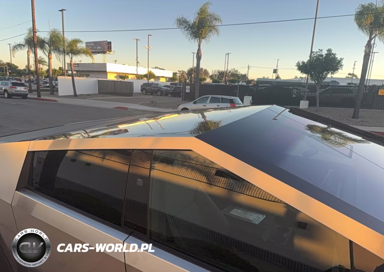2024 Tesla Cybertruck VIN:7G2CEHED4RA039711 - 11