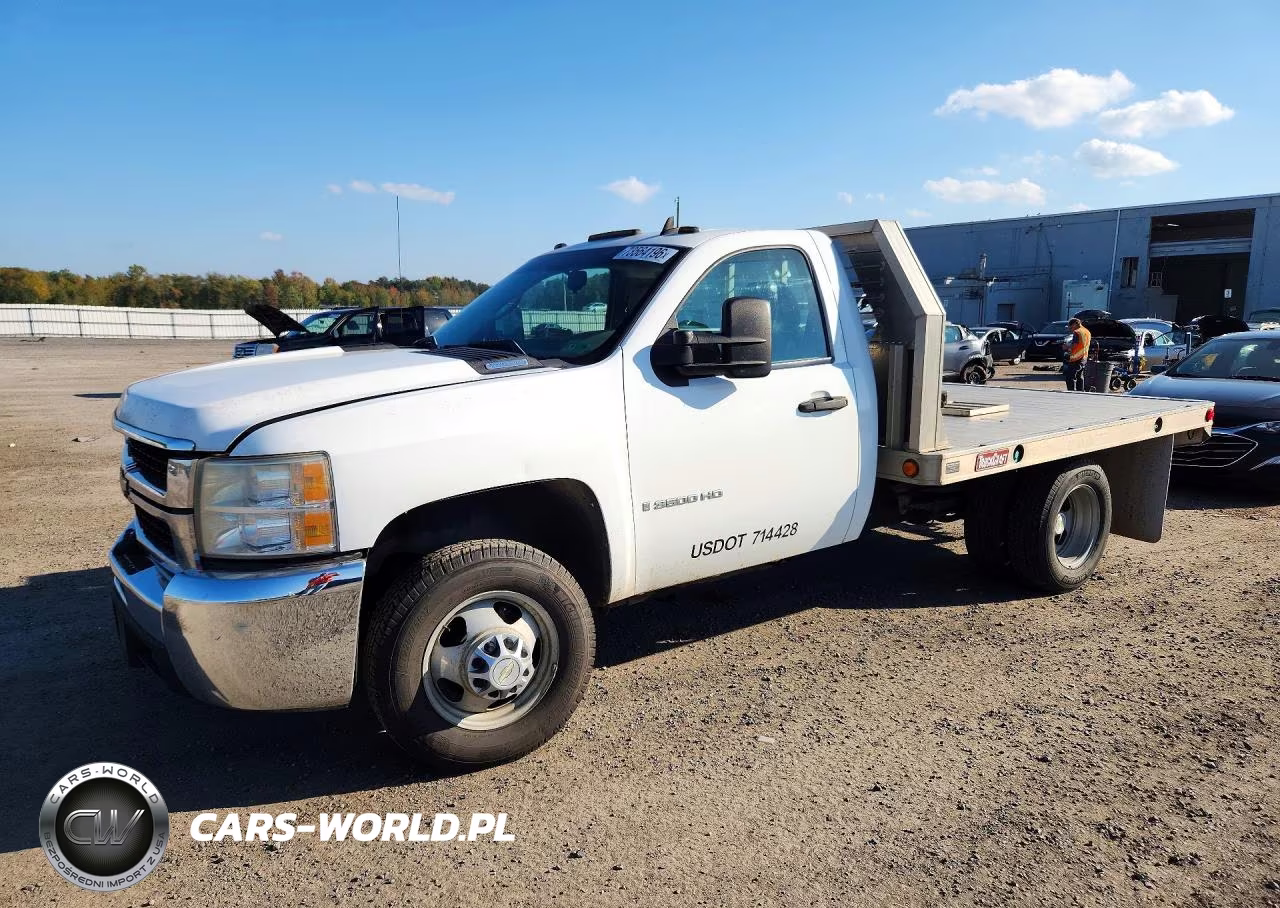 2008 Chevrolet Silverado C3500 VIN:1GBJC34608E143383 - 1