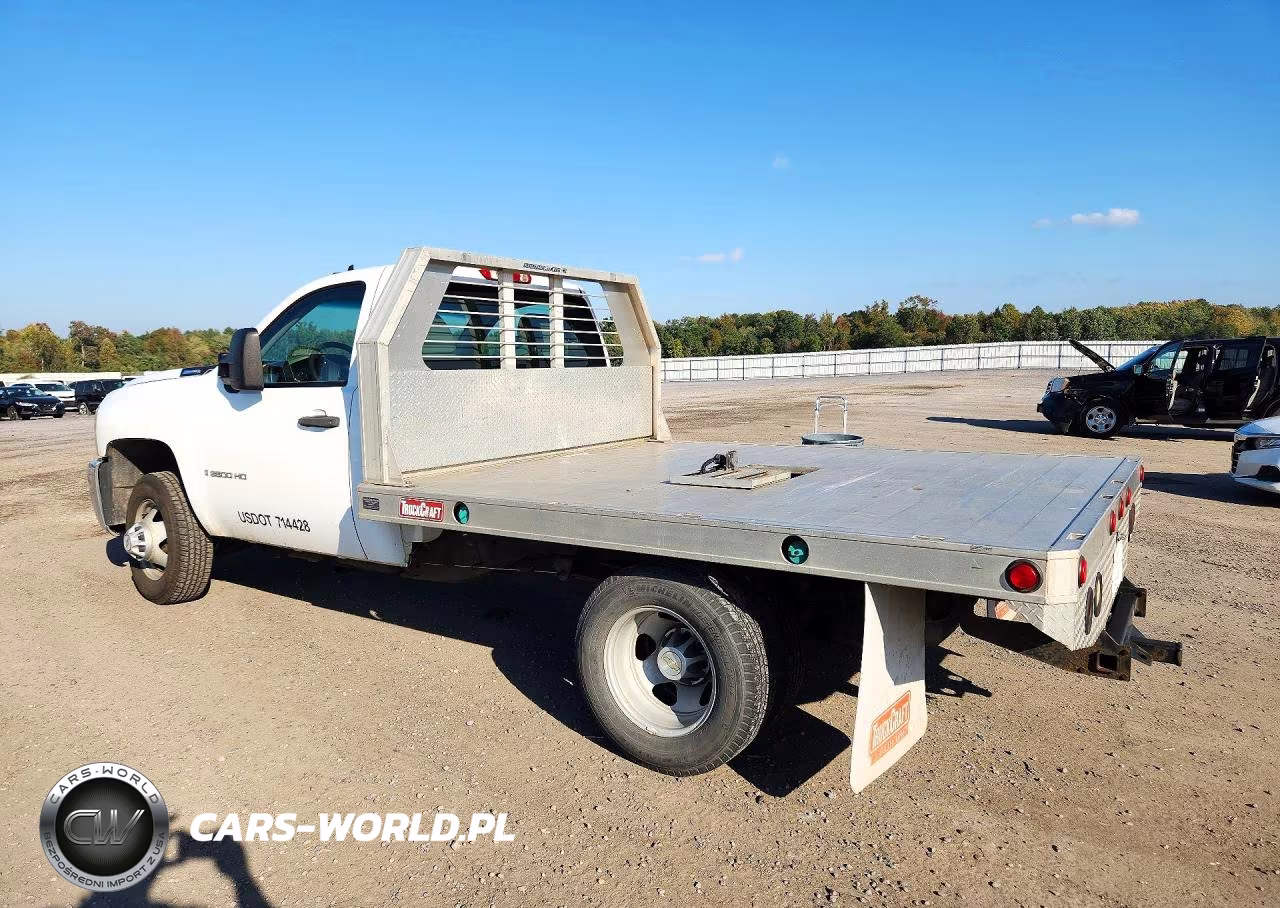 2008 Chevrolet Silverado C3500 VIN:1GBJC34608E143383 - 2