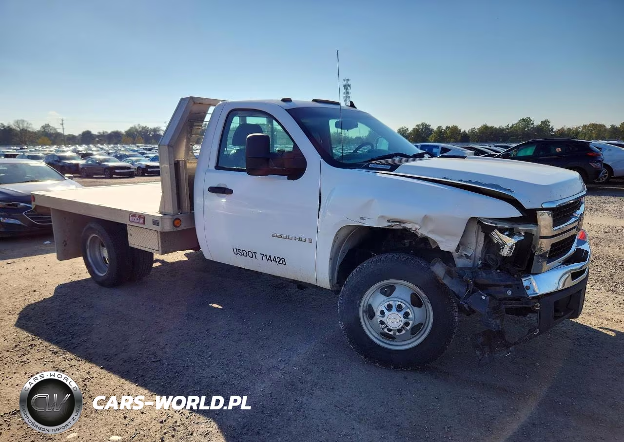 2008 Chevrolet Silverado C3500 VIN:1GBJC34608E143383 - 4